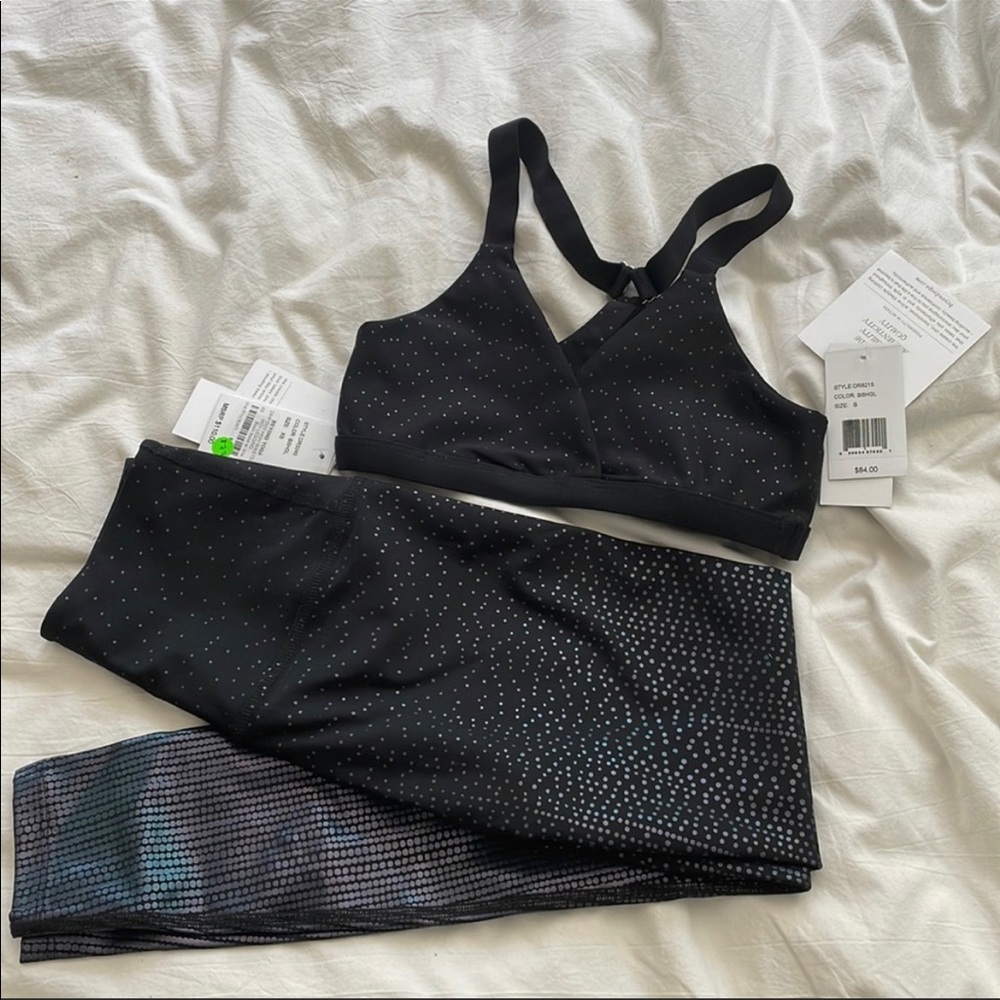 NWT Beyond yoga sport bra